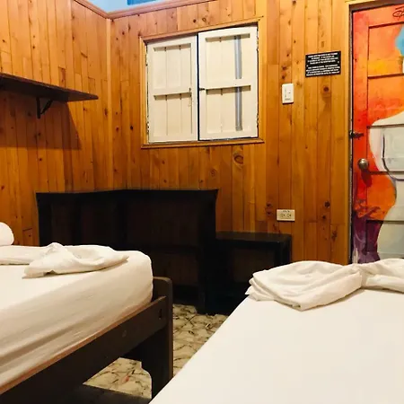Hostel Mamabella *