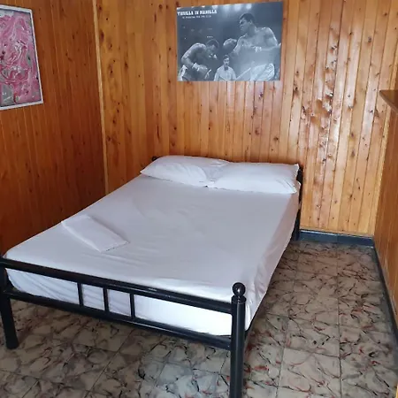 Mamabella Hostel *