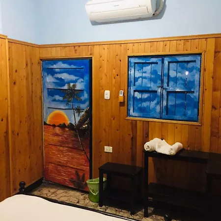 Mamabella Hostal